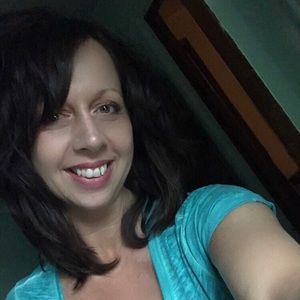 Meet your Posher, Denise